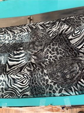 Source Unknown Black & White Animal Print Scarf with Tiger Motif
